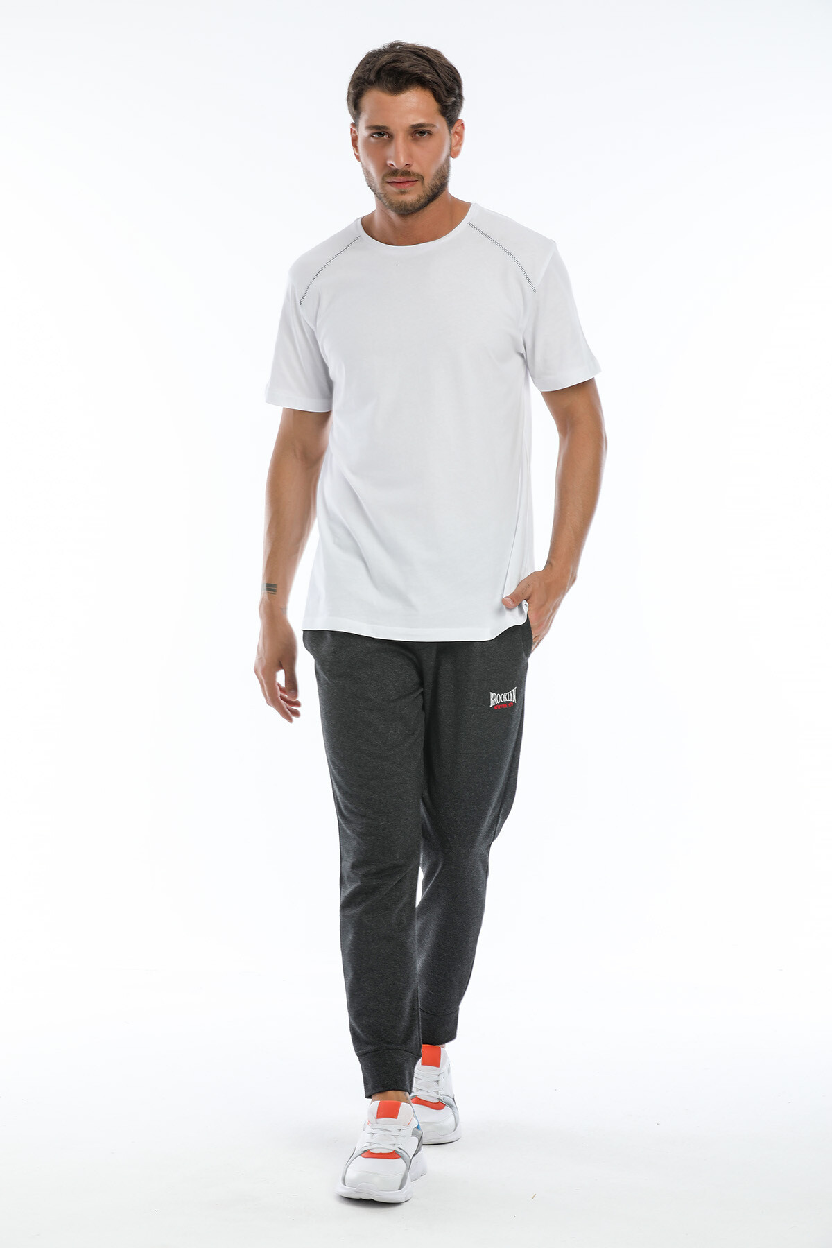 Süperlife Erkek Regular Fit Brooklyn K.Nakışlı İnce Eşofman Altı SPR151