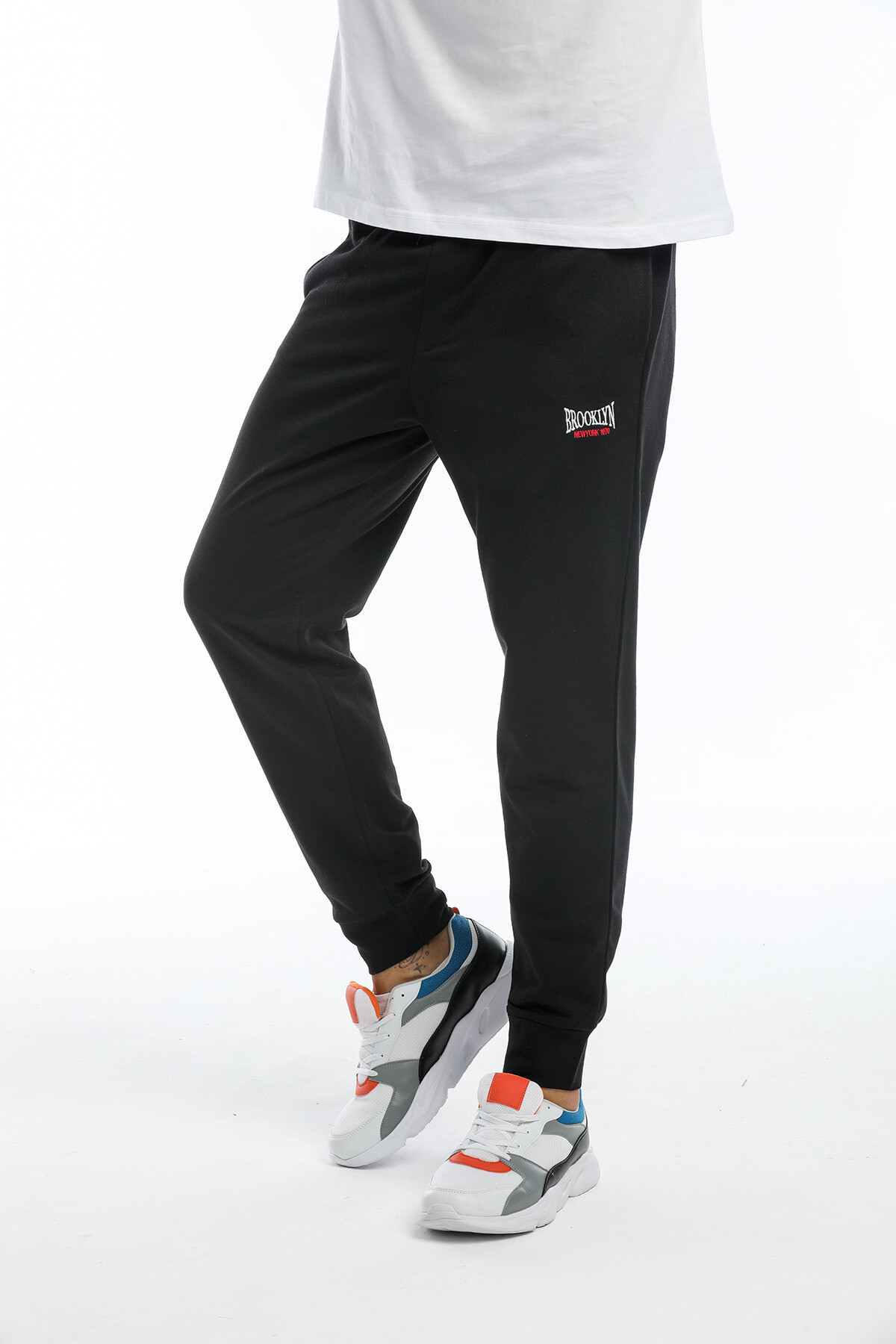 Süperlife Erkek Regular Fit Brooklyn K.Nakışlı İnce Eşofman Altı SPR151