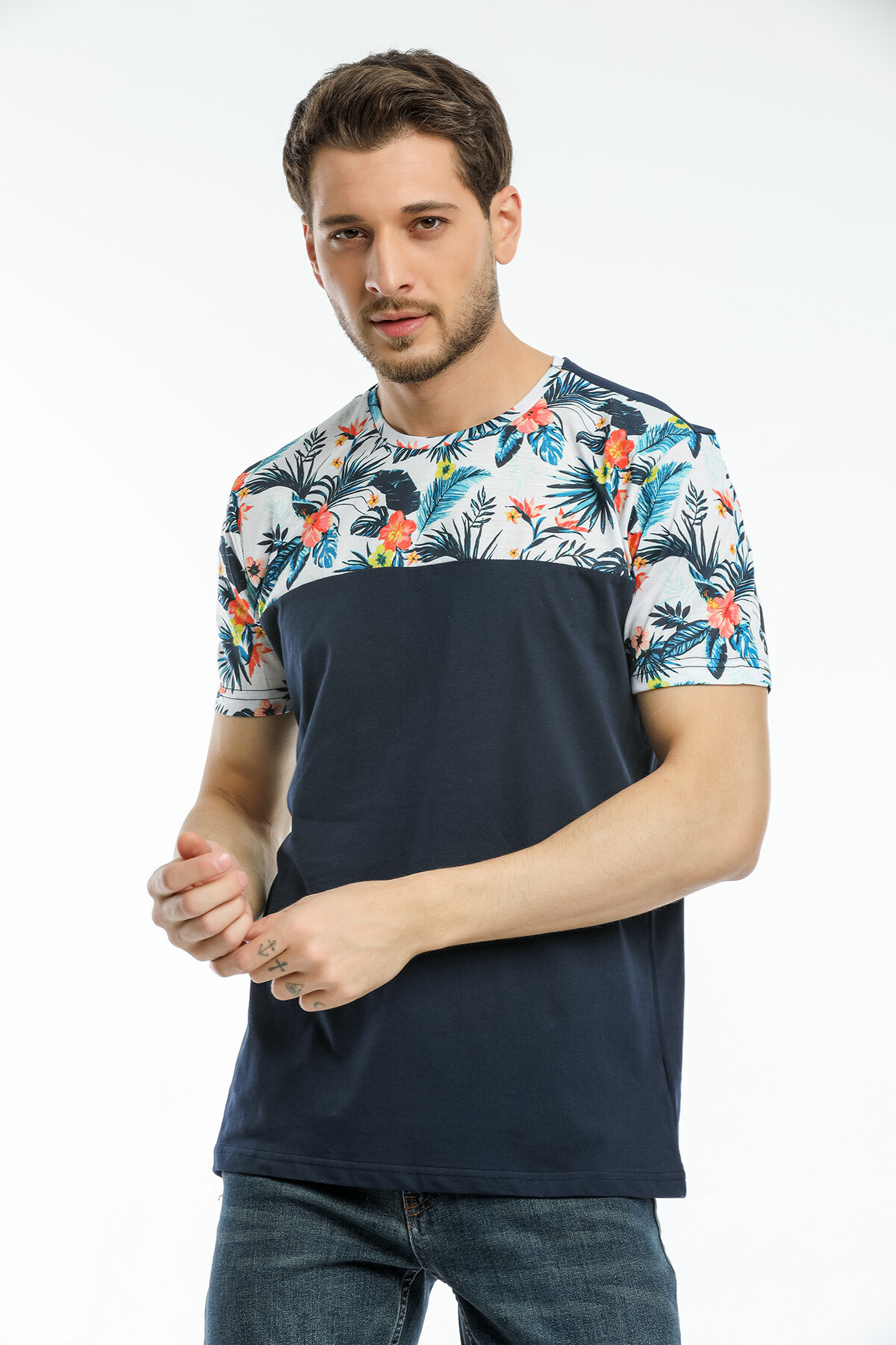 Süperlife Erkek Bisiklet Yaka Slim Fit Kol ve Ön Garnili Tişort SPR21Y06