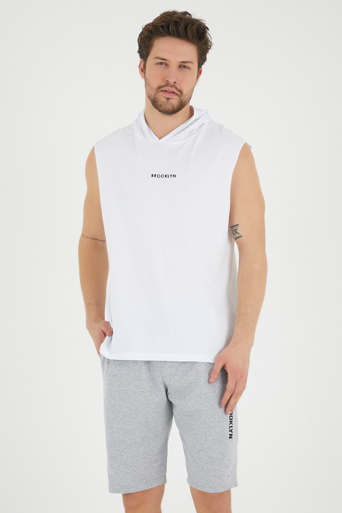 Süperlife Erkek Kapşonlu Regular Fit Brooklyn Baskılı Tişört SPR22TS121