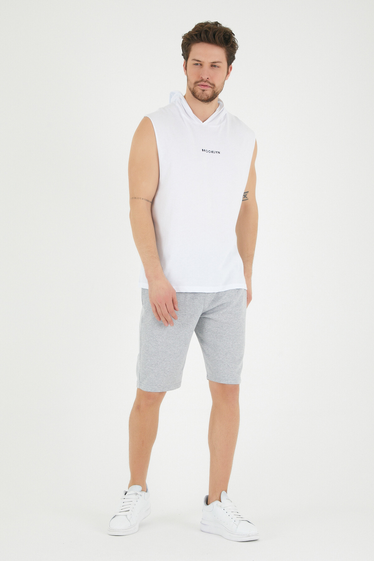 Süperlife Erkek Kapşonlu Regular Fit Brooklyn Baskılı Tişört SPR22TS121