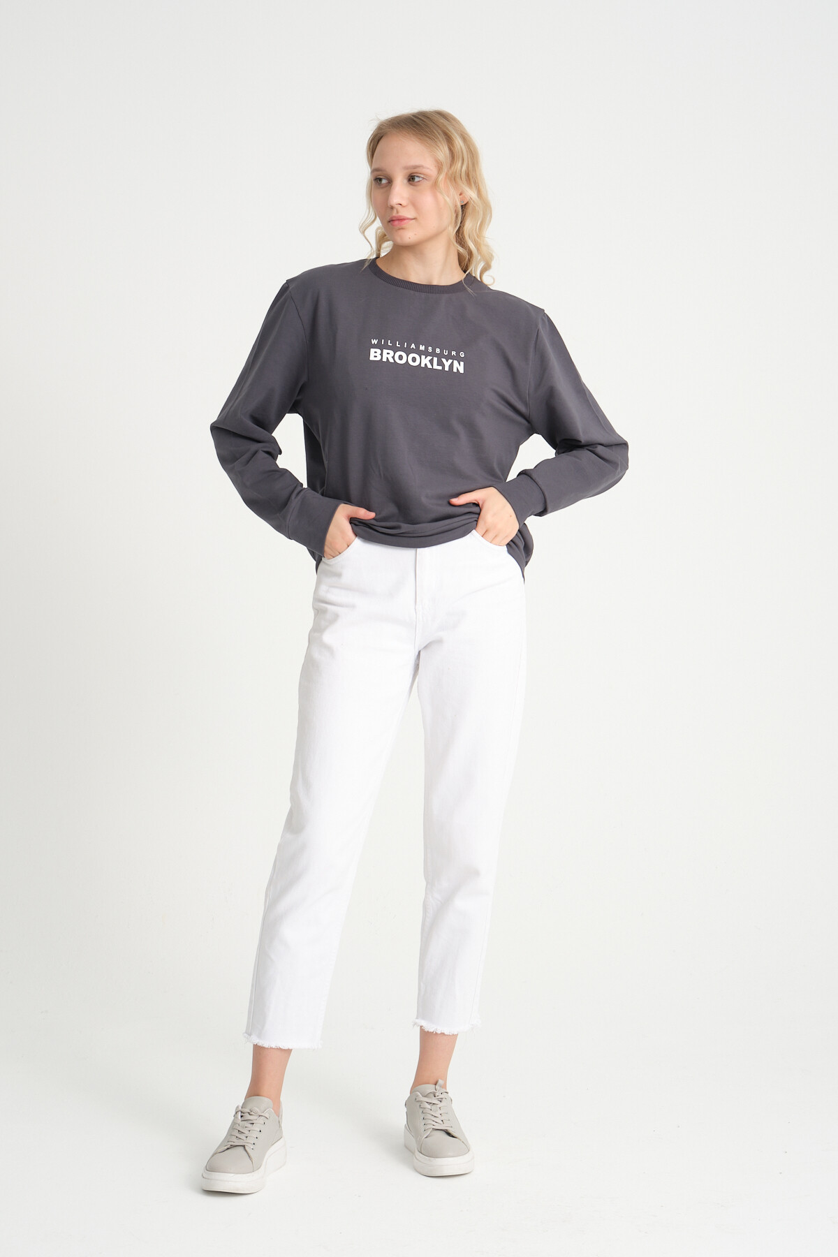 Süperlife Kadın Bisiklet Yaka Oversize Fit Brooklyn Baskılı İnce Sweatshirt SPR23SWK330