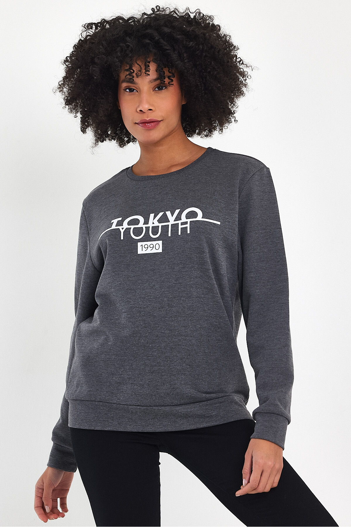 Kadın Bisiklet Yaka Rahat Kalıp 3 iplik Kalın Tokyo Baskılı  Sweatshirt SPR24SWk30