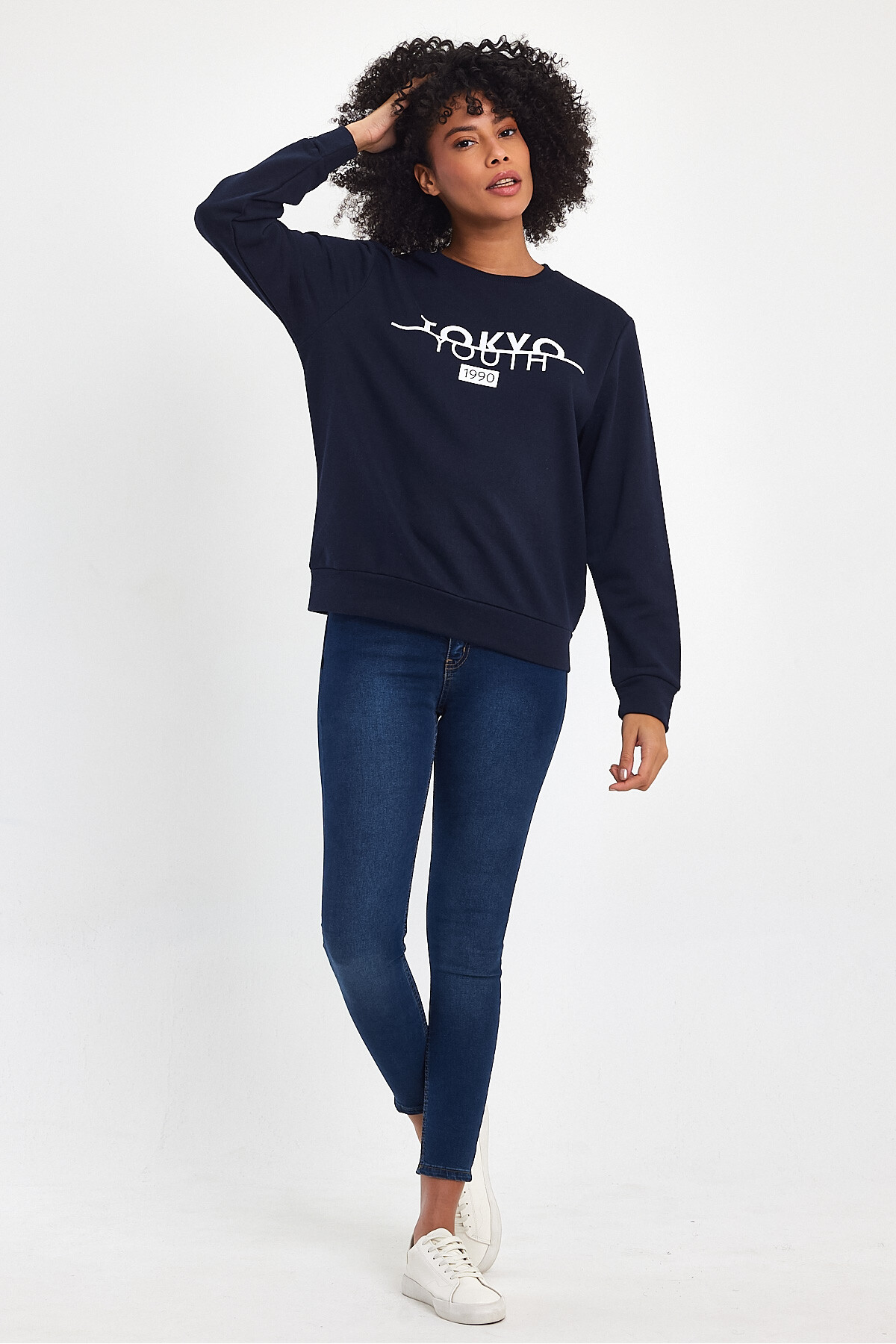 Kadın Bisiklet Yaka Rahat Kalıp 3 iplik Kalın Tokyo Baskılı  Sweatshirt SPR24SWk30