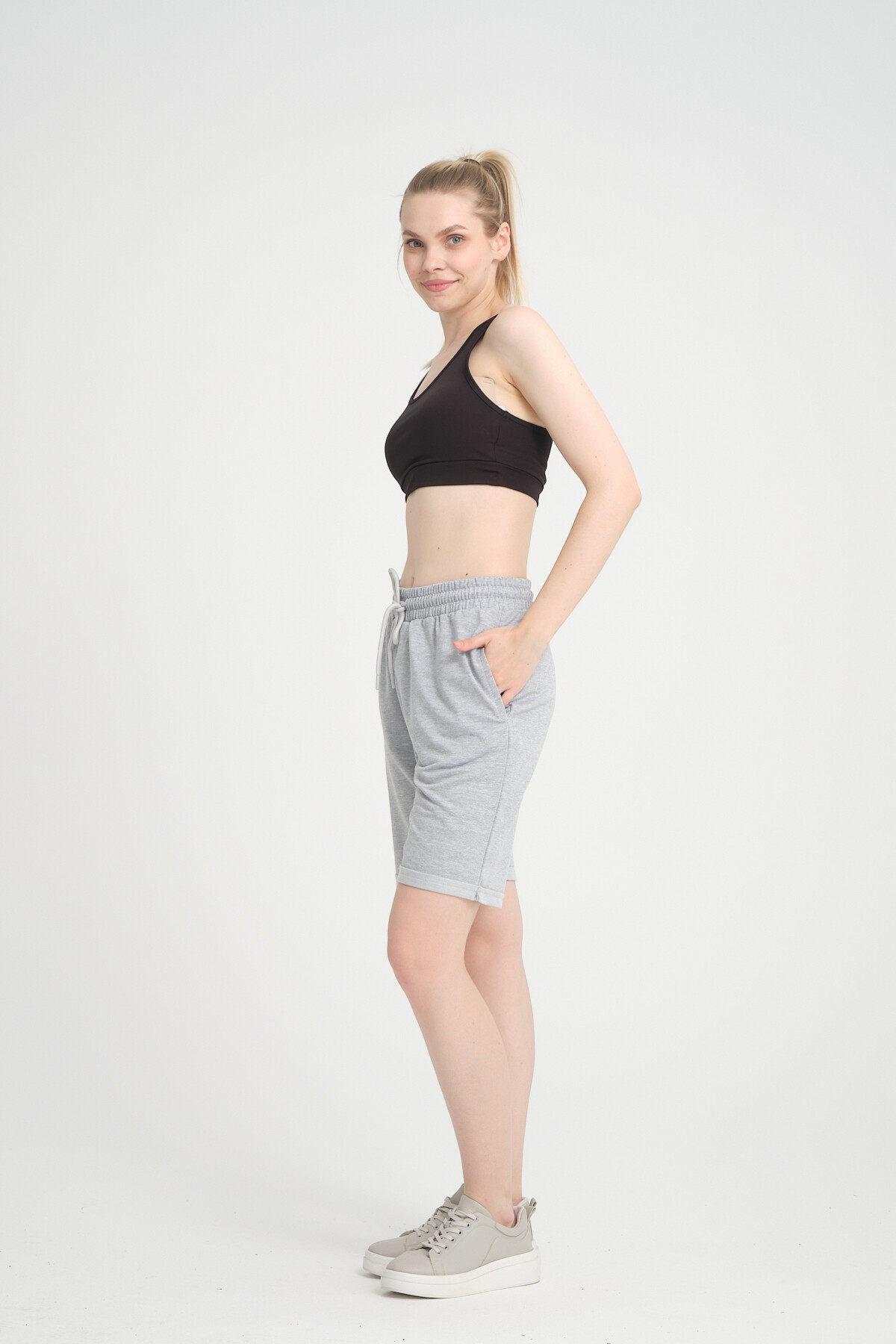 Kadın Regular Fit Duble Paça Şort SPR24SRK51