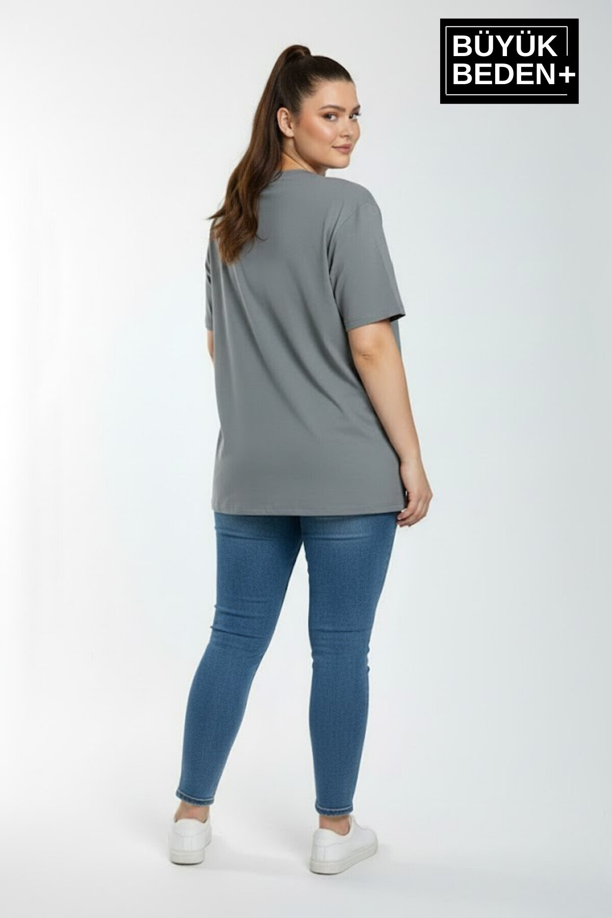 Büyük Beden Kadın Basic Tişört – Pamuklu Düz T-Shirt 3XL-6XL SPR26BTSK510