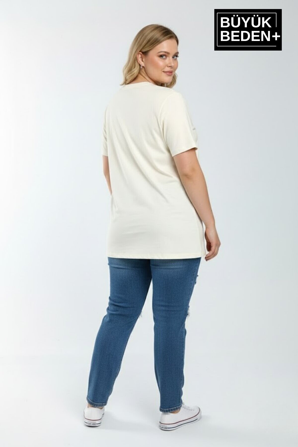 Büyük Beden Kadın Basic Tişört – Pamuklu Düz T-Shirt 3XL-6XL SPR26BTSK510