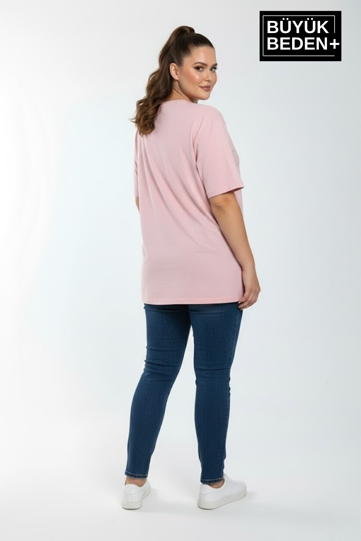 Büyük Beden Kadın Basic Tişört – Pamuklu Düz T-Shirt 3XL-6XL SPR26BTSK510