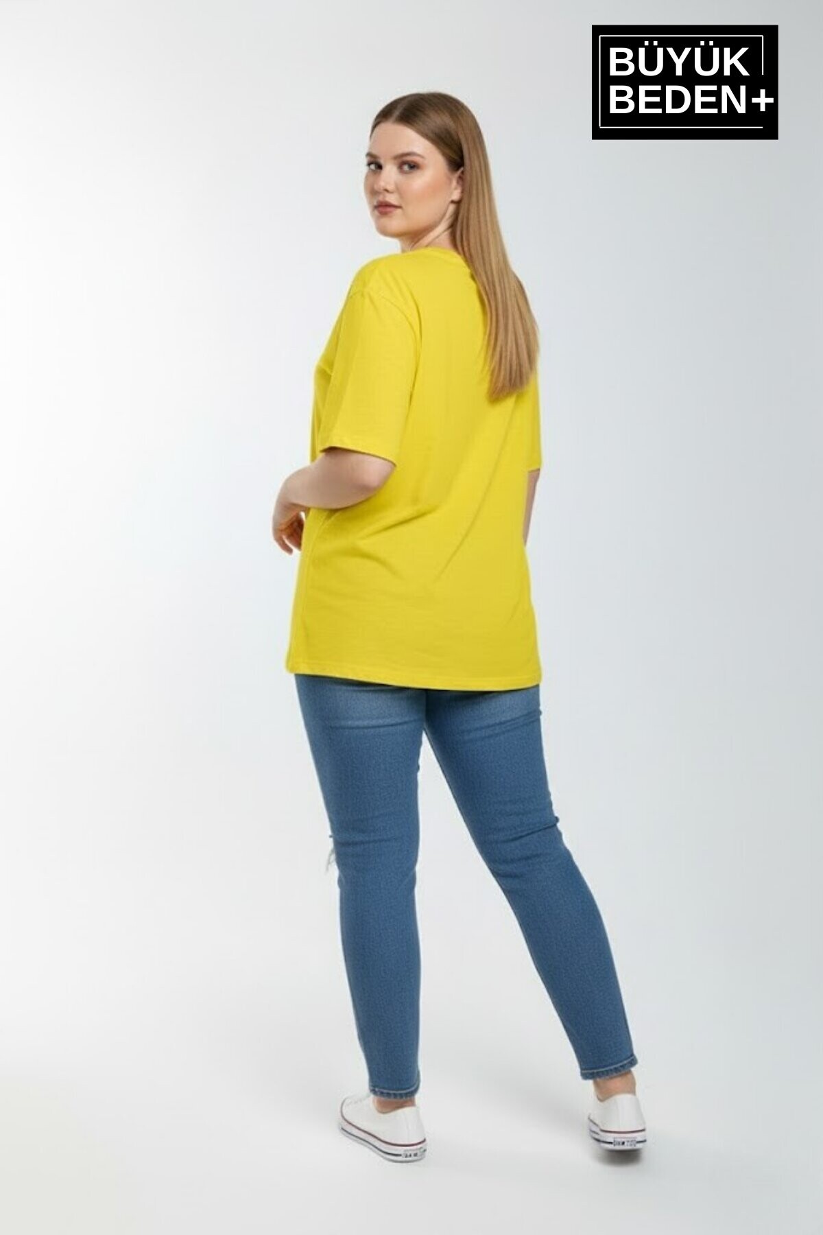 Büyük Beden Kadın Basic Tişört – Pamuklu Düz T-Shirt 3XL-6XL SPR26BTSK510