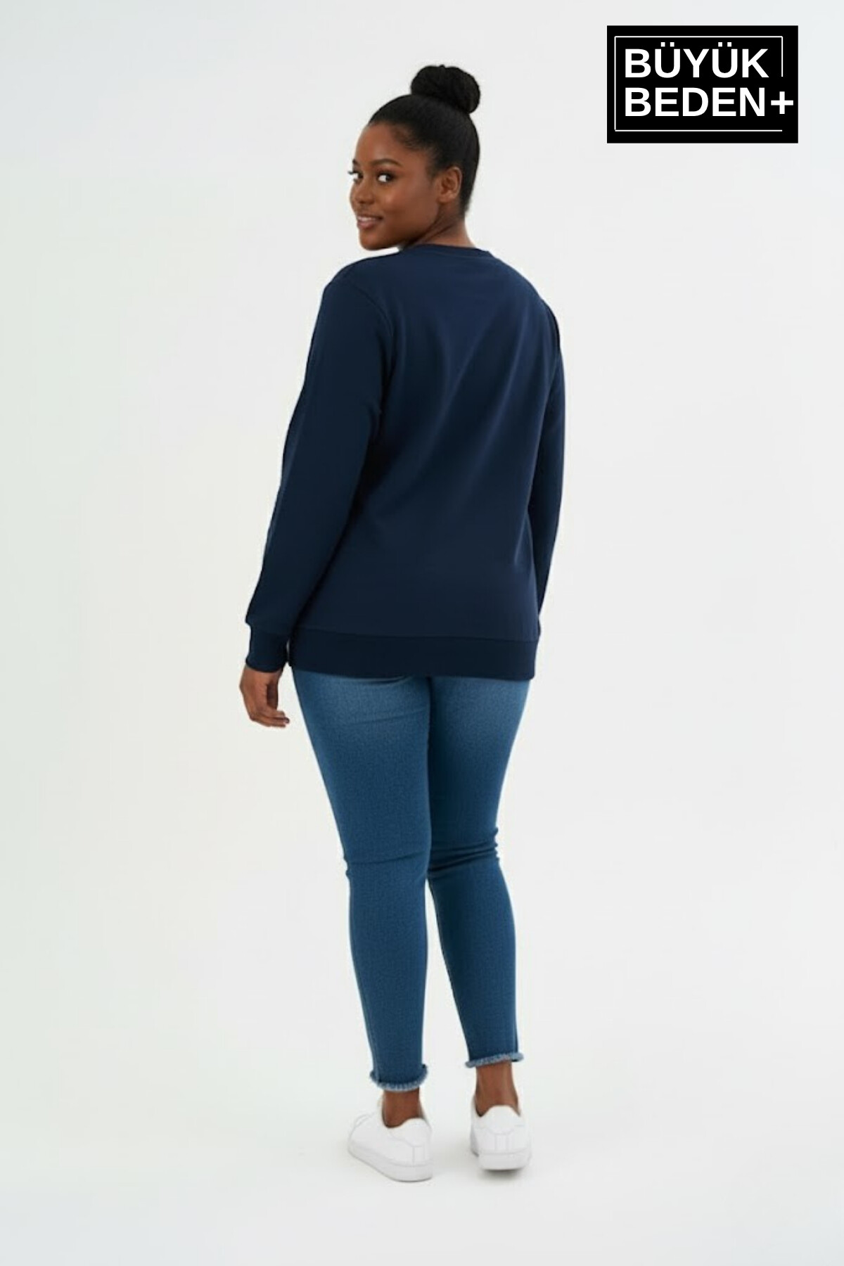 Kadın Büyük Beden El Yazılı California Baskılı Bisiklet Yaka ince Sweatshirt SPR26BSWK956-7