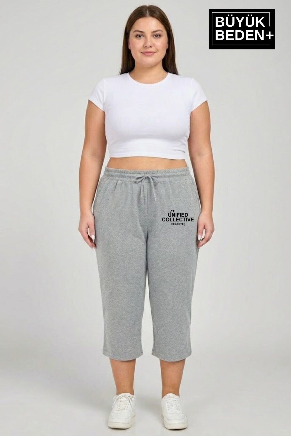 Kadın Büyük Beden Unified Collective Baskılı Beli Lastikli Bol Paça Kapri Şort 3XL-6XL SPR26BSRK591-10