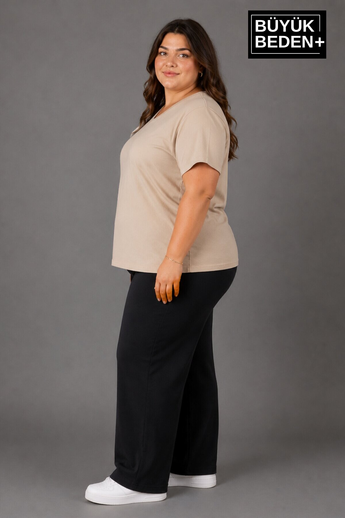 Süperlife Büyük Beden Kadın V Yaka Pamuklu Basic Tişört Lacivert 3XL-6XL SPR26BTSK509