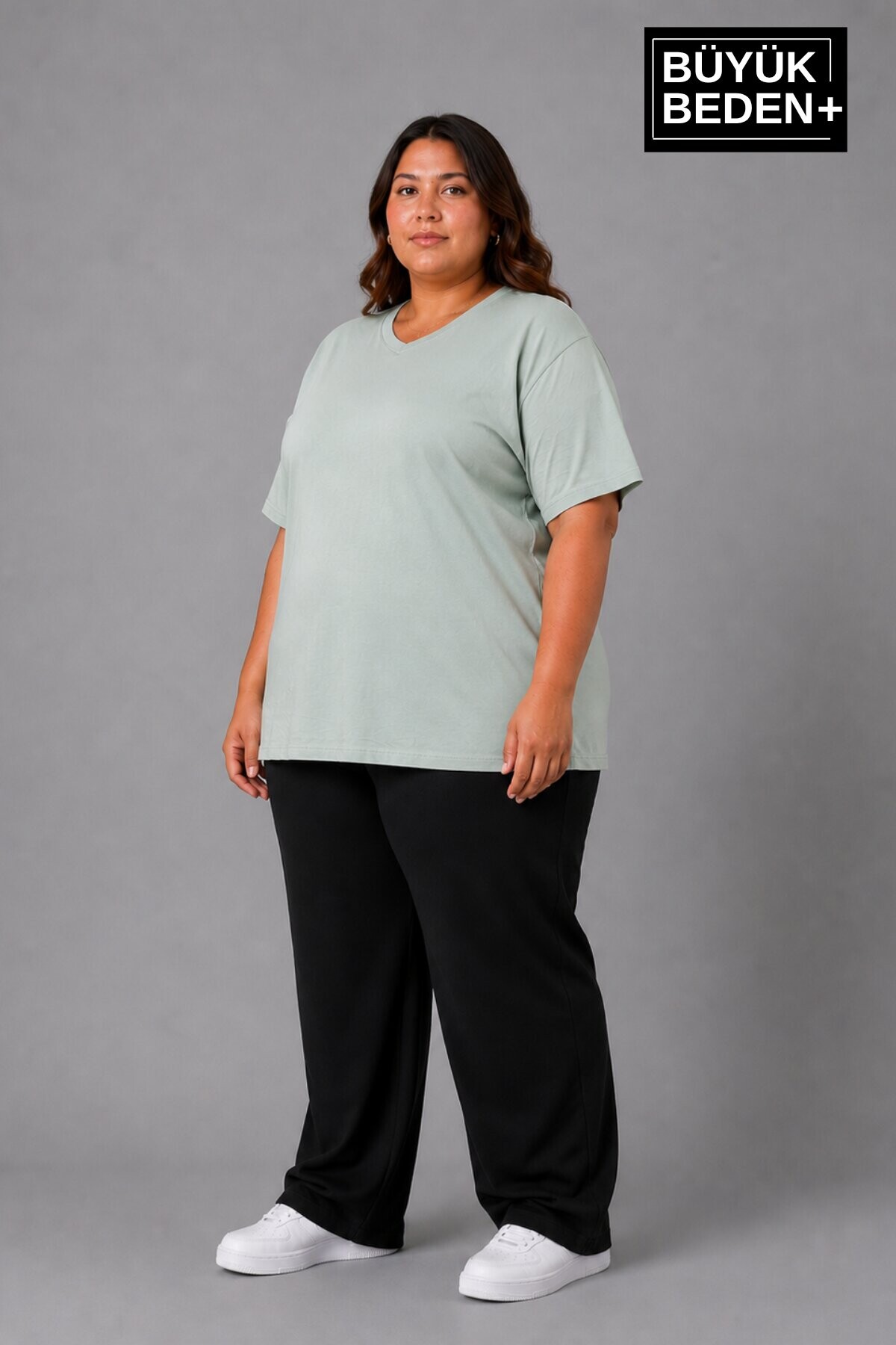 Süperlife Büyük Beden Kadın V Yaka Pamuklu Basic Tişört Lacivert 3XL-6XL SPR26BTSK509