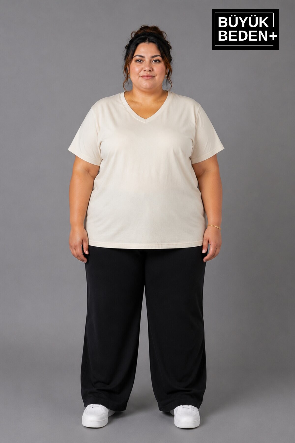 Süperlife Büyük Beden Kadın V Yaka Pamuklu Basic Tişört Lacivert 3XL-6XL SPR26BTSK509