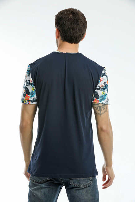 Süperlife Erkek Bisiklet Yaka Slim Fit Kol ve Ön Garnili Tişort SPR21Y06