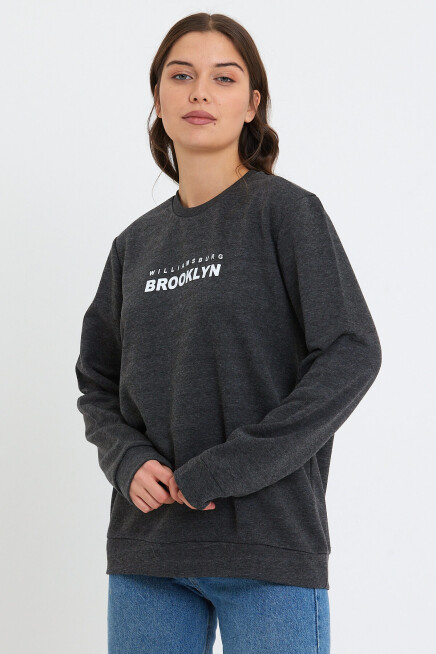 Süperlife Kadın Bisiklet Yaka Oversize Fit Brooklyn Baskılı İnce Sweatshirt SPR23SWK330