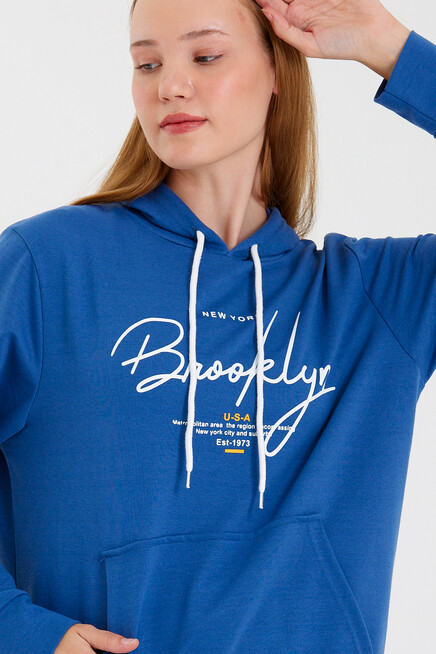 Süperlife Kadın Kapşonlu Regular Fit El Yazılı Brooklyn Baskılı İnce Sweatshirt SPR23SWk361
