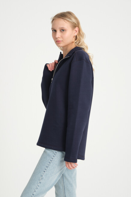  Kadın  Rahat Kalıp İçi Polarlı 3 iplik Yarım Fermuarlı  SweatShırt spr24swK21