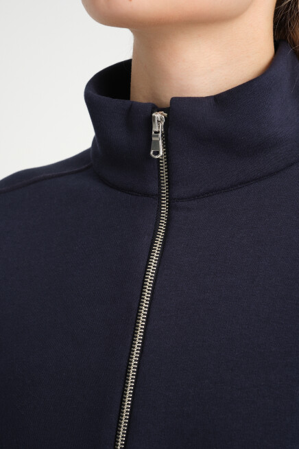  Kadın  Rahat Kalıp İçi Polarlı 3 iplik Yarım Fermuarlı  SweatShırt spr24swK21