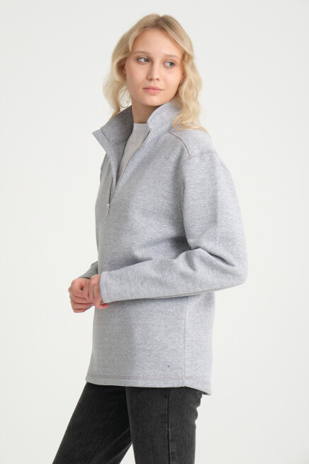  Kadın  Rahat Kalıp İçi Polarlı 3 iplik Yarım Fermuarlı  SweatShırt spr24swK21