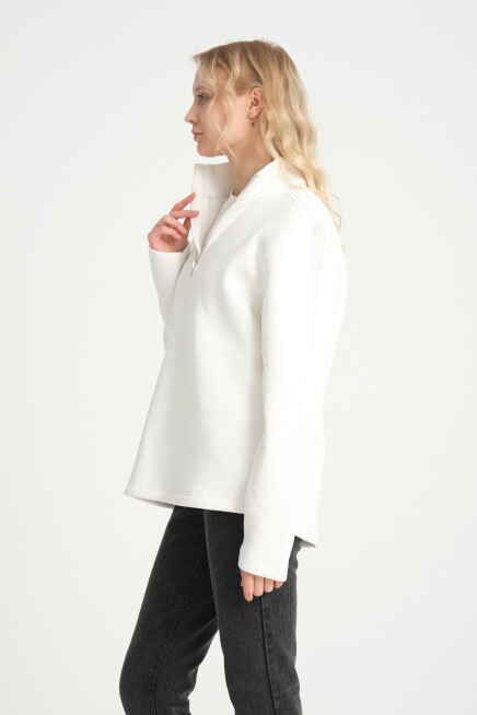  Kadın  Rahat Kalıp İçi Polarlı 3 iplik Yarım Fermuarlı  SweatShırt spr24swK21