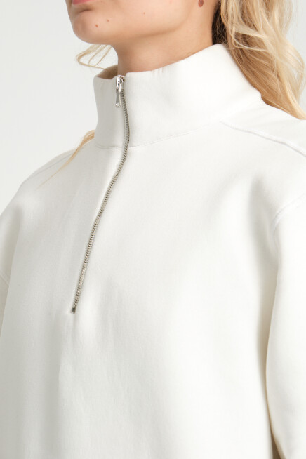  Kadın  Rahat Kalıp İçi Polarlı 3 iplik Yarım Fermuarlı  SweatShırt spr24swK21