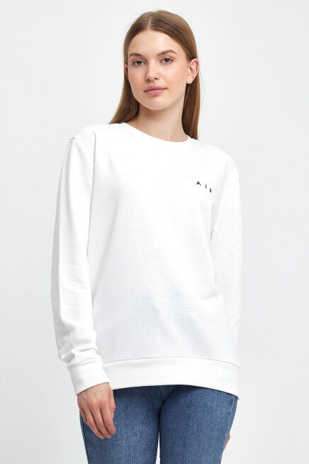 Kadın Bisiklet Yaka Rahat Kalıp 3 iplik Kalın AR Nakışlı Sweatshirt SPR24SWK33