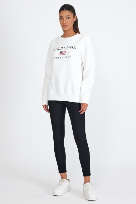 Süperlife Kadın Bisiklet Yaka Rahat Kalıp İçi Polarlı 3 iplik Amerikan Baskılı Swetashırt spr24swk26