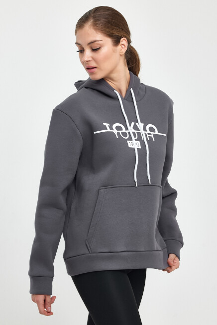 Kadın Kapşonlu Rahat Kalıp İçi Polarlı 3 iplik Tokyo Baskılı Swetashırt Spr24swk12