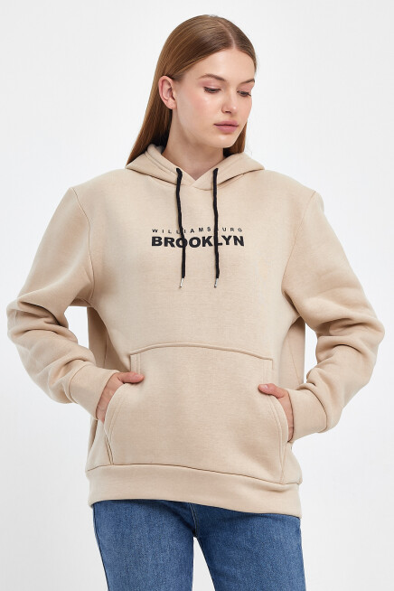 Kadın Kapşonlu Rahat Kalıp İçi Polarlı 3 iplik  W. Brooklyn Baskılı Swetashırt spr24swk04 