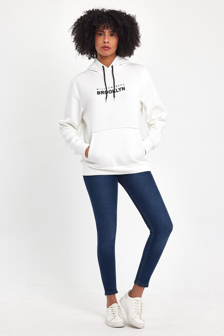 Kadın Kapşonlu Rahat Kalıp İçi Polarlı 3 iplik  W. Brooklyn Baskılı Swetashırt spr24swk04 