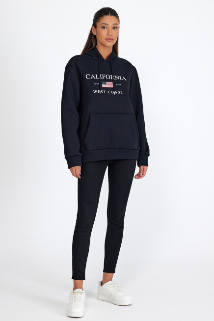 Kadın Kapşonlu Rahat Kalıp İçi Polarlı 3 iplik  Amerikan Baskılı Swetashırt spr24swk01