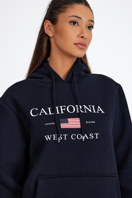 Kadın Kapşonlu Rahat Kalıp İçi Polarlı 3 iplik  Amerikan Baskılı Swetashırt spr24swk01