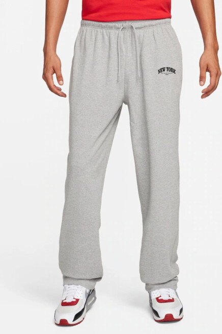 Erkek Regular Fit New York Baskılı İnce Eşofman Altı SPR25EA01