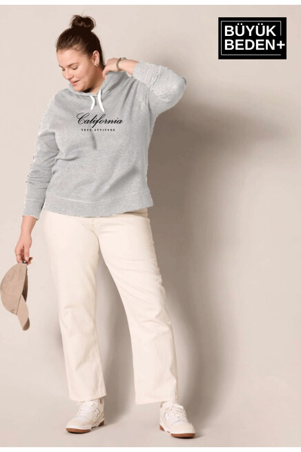 Kadın El Yazılı California Baskılı Büyük Beden İnce Kapşonlu Swatshırt SPR25BSWK62