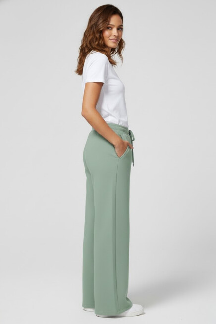 Kadın İki İplik Rahat Kalıp Yüksek Bel Geniş Paça Pantolon SPR26EAK988