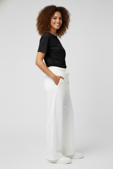 Kadın İki İplik Rahat Kalıp Yüksek Bel Geniş Paça Pantolon SPR26EAK988