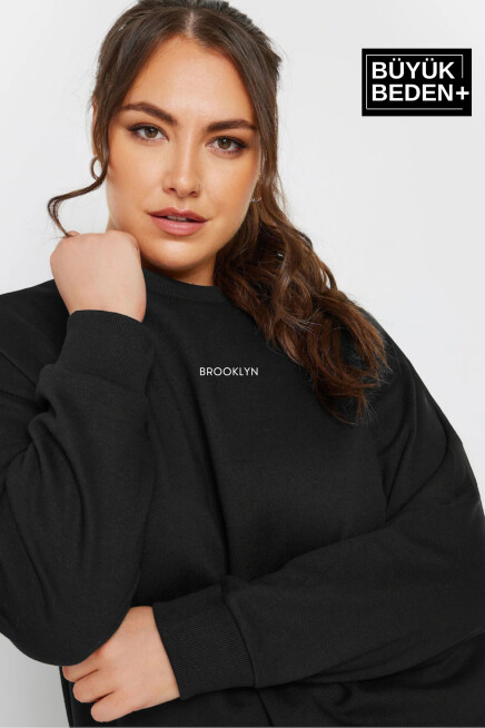 Kadın Orta Brooklyn Baskılı Büyük Beden İnce Bisiklet Yaka Swatshırt SPR25BSWK60