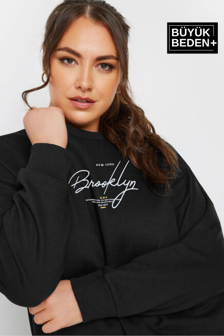 Kadın El Yazılı Brooklyn Baskılı Büyük Beden İnce Bisiklet Yaka Swatshırt SPR25BSWK59