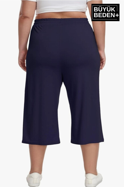 Kadın Büyük Beden New York Baskılı Standart &Regular Kalıp Şort SPR25BSRK087
