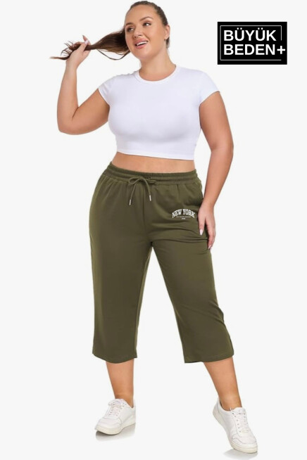 Kadın Büyük Beden New York Baskılı Standart &Regular Kalıp Şort SPR25BSRK087