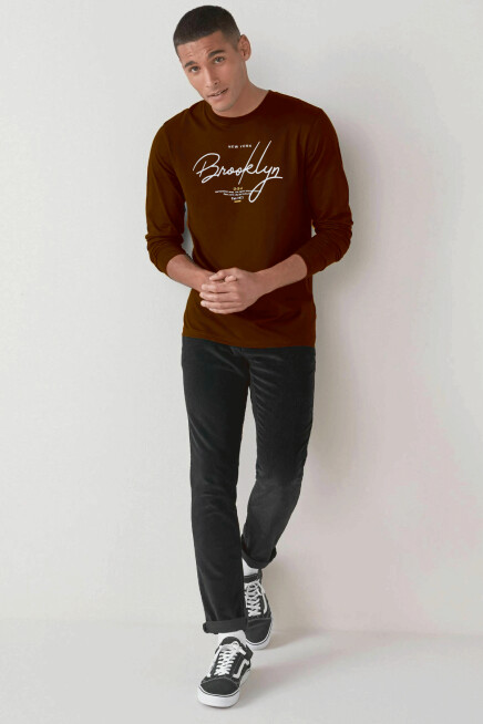 Erkek Uzun Kollu El Yazılı Brooklyn Baskılı Tshırt SPR25TS39