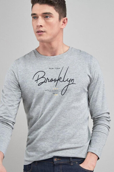 Erkek Uzun Kollu El Yazılı Brooklyn Baskılı Tshırt SPR25TS39