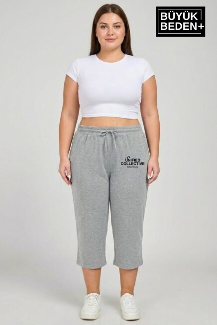 Kadın Büyük Beden Unified Collective Baskılı Beli Lastikli Bol Paça Kapri Şort 3XL-6XL SPR26BSRK591-10