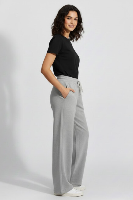 Kadın İki İplik Rahat Kalıp Yüksek Bel Geniş Paça Pantolon SPR26EAK988